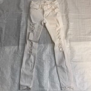 Frame Le Skinny  Distressed Skinny Jeans B1-40